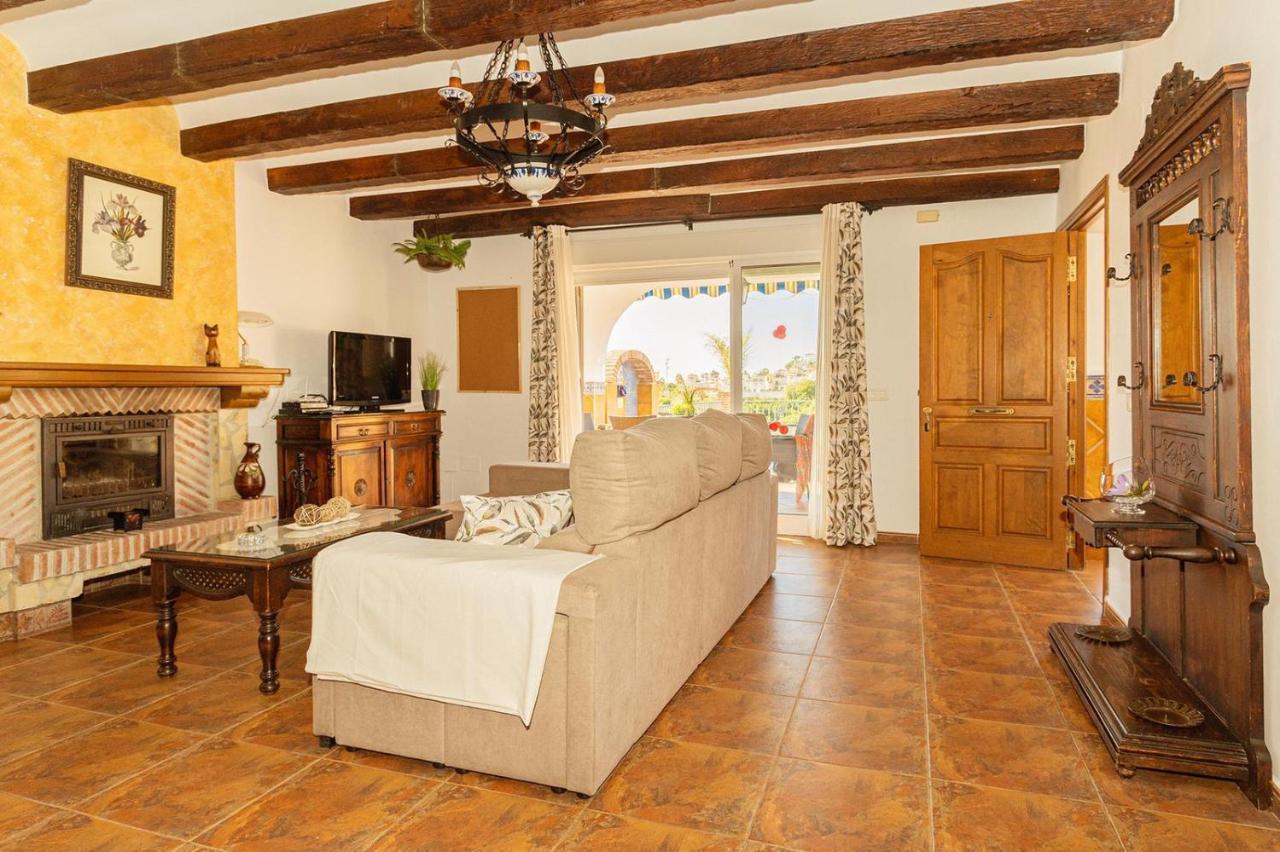 נרחה Villa Triana מראה חיצוני תמונה