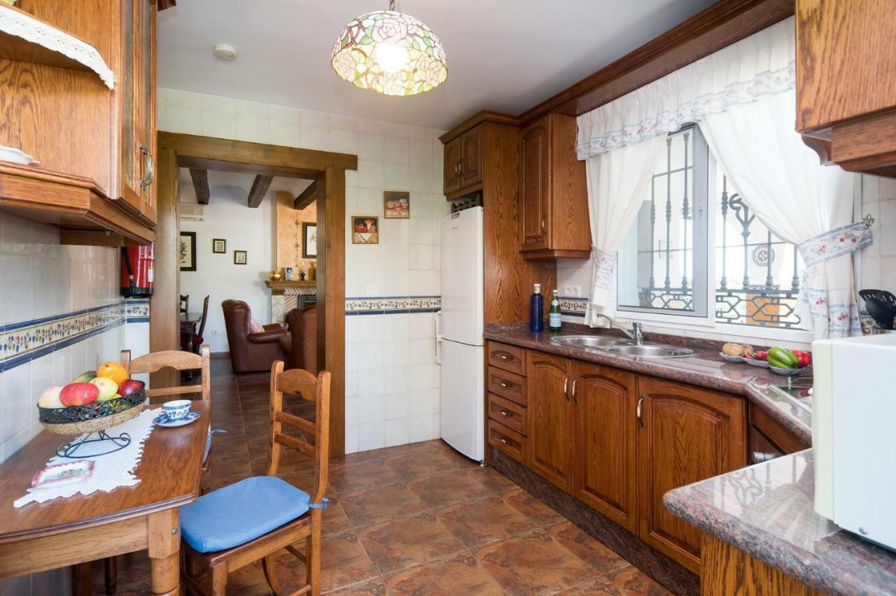נרחה Villa Triana מראה חיצוני תמונה