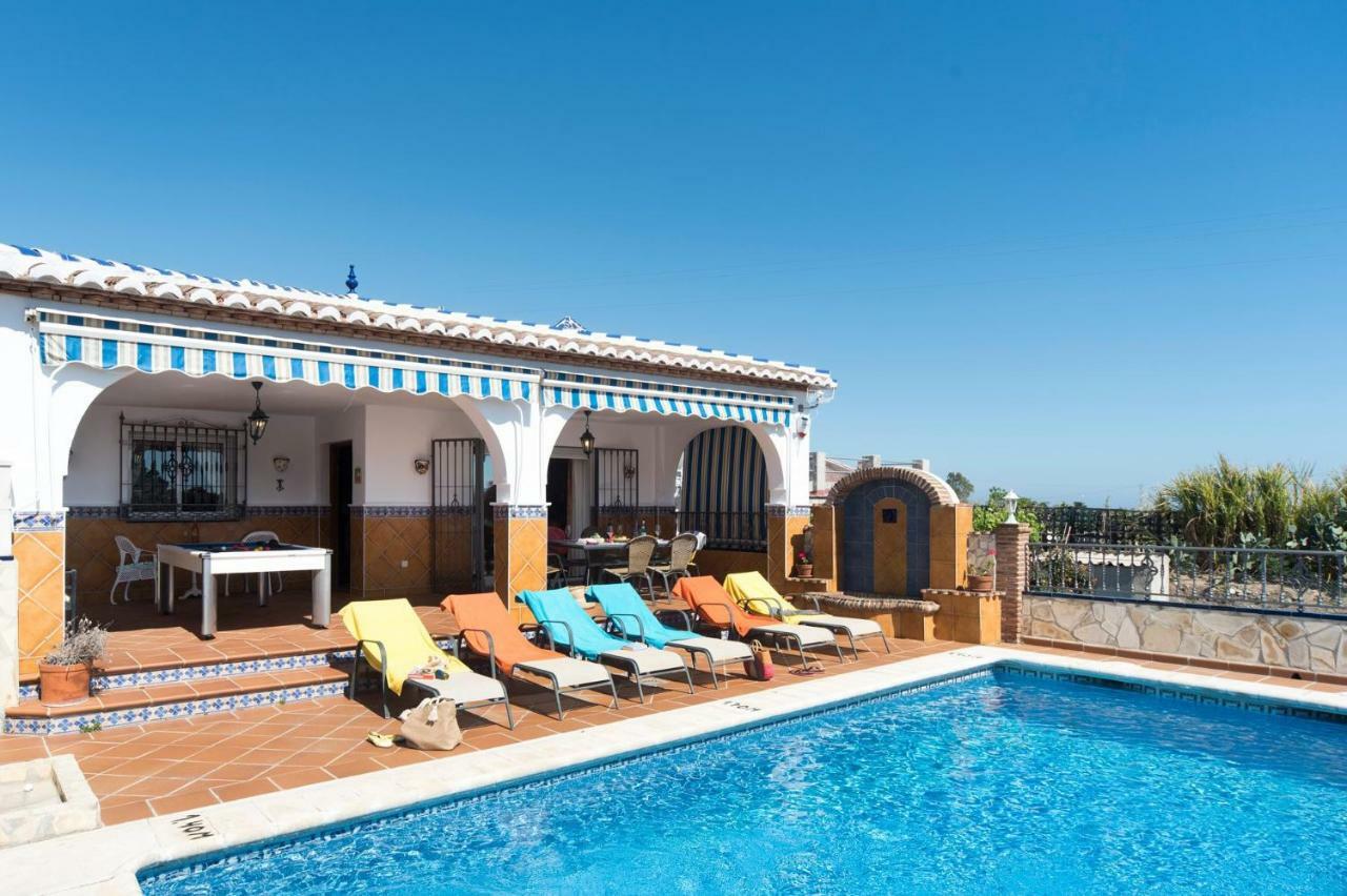 נרחה Villa Triana מראה חיצוני תמונה