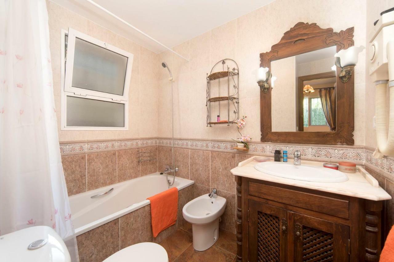 נרחה Villa Triana מראה חיצוני תמונה